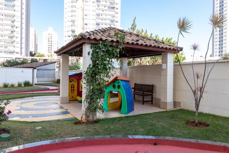 Apartamento à venda com 70m², 3 quartos e 2 vagas Apartamento à venda com 70m², 3 quartos e 2 vagasÁrea comum - Playground