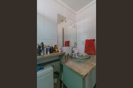 Apartamento à venda com 70m², 3 quartos e 2 vagas Apartamento à venda com 70m², 3 quartos e 2 vagasBanheiro Suíte