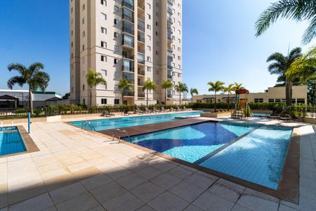 Apartamento à venda com 70m², 3 quartos e 2 vagas Apartamento à venda com 70m², 3 quartos e 2 vagasPiscina