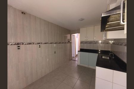 Casa de Condomínio à venda com 5 quartos, 300m² em Taquara, Rio de Janeiro