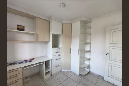 Quarto de casa de condomínio para alugar com 5 quartos, 300m² em Taquara, Rio de Janeiro