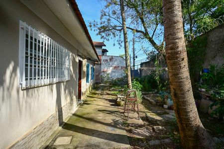 Casa para alugar com 95m², 2 quartos e 6 vagasQuintal