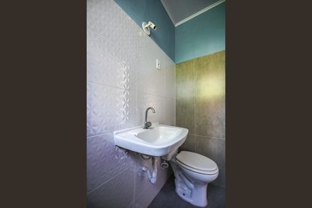 Casa para alugar com 95m², 2 quartos e 6 vagasBanheiro Suíte 2