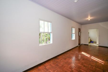 Casa para alugar com 95m², 2 quartos e 6 vagasSala