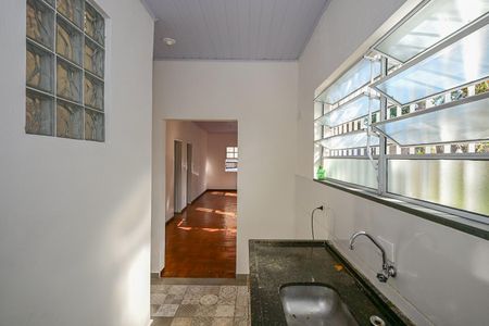 Casa para alugar com 95m², 2 quartos e 6 vagasCozinha
