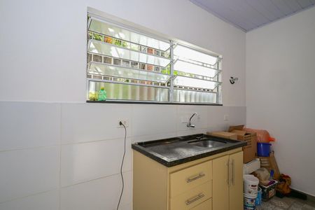 Casa para alugar com 95m², 2 quartos e 6 vagasCozinha