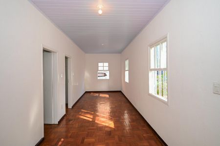 Casa para alugar com 95m², 2 quartos e 6 vagasSala