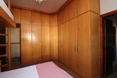 Apartamento para alugar com 350m², 4 quartos e 4 vagasSuíte 2