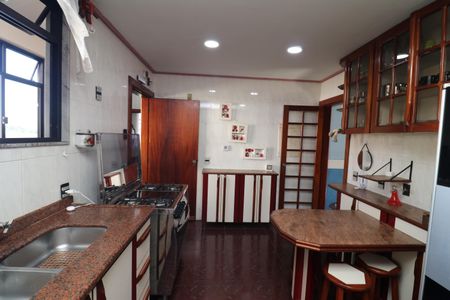 Apartamento para alugar com 350m², 4 quartos e 4 vagasCozinha