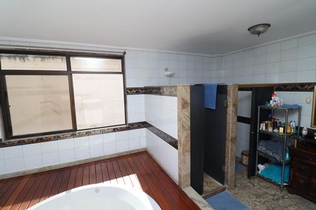 Apartamento para alugar com 350m², 4 quartos e 4 vagasBanheiro da Suíte 4