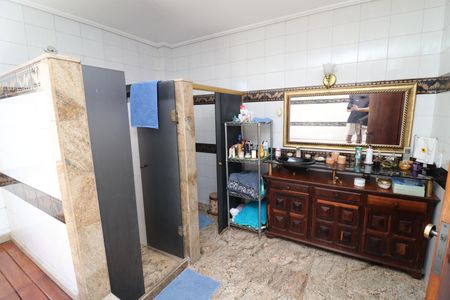 Apartamento para alugar com 350m², 4 quartos e 4 vagasBanheiro da Suíte 4
