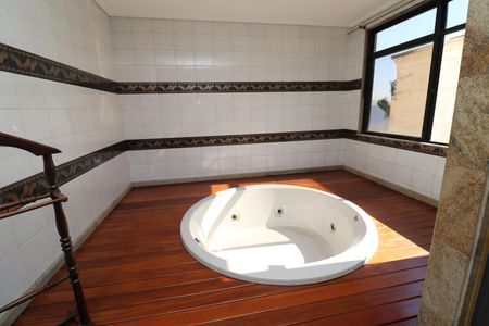 Apartamento para alugar com 350m², 4 quartos e 4 vagasBanheiro da Suíte 4