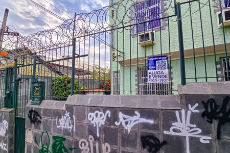 Apartamento à venda com 69m², 2 quartos e sem vaga Apartamento à venda com 69m², 2 quartos e sem vagaFachada do Prédio com placa