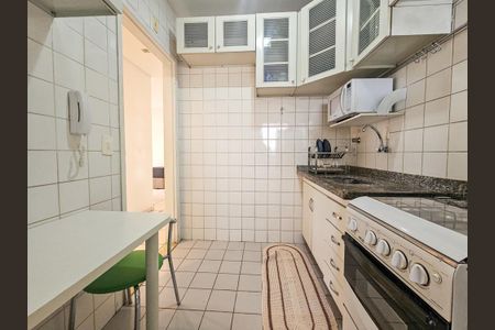 Apartamento para alugar com 46m², 2 quartos e 1 vaga Apartamento para alugar com 46m², 2 quartos e 1 vagaCozinha