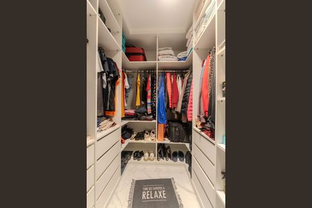 Apartamento para alugar com 49m², 1 quarto e 1 vaga Apartamento para alugar com 49m², 1 quarto e 1 vagaCloset