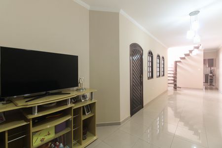 Casa à venda com 154m², 3 quartos e sem vaga Casa à venda com 154m², 3 quartos e sem vagaSala