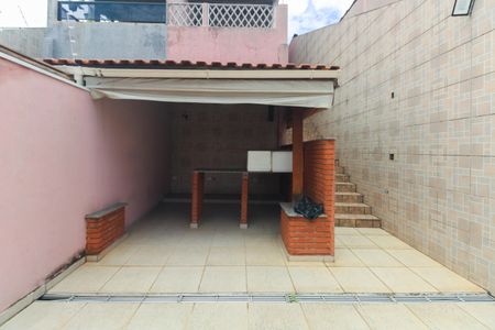 Casa à venda com 154m², 3 quartos e sem vaga Casa à venda com 154m², 3 quartos e sem vagaQuintal