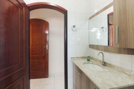 Casa à venda com 154m², 3 quartos e sem vaga Casa à venda com 154m², 3 quartos e sem vagaBanheiro Suíte