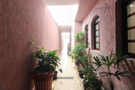 Casa à venda com 154m², 3 quartos e sem vaga Casa à venda com 154m², 3 quartos e sem vagaCorredor de Acesso