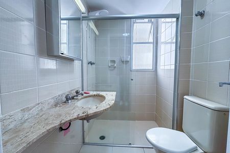 Apartamento para alugar com 85m², 2 quartos e 1 vaga Apartamento para alugar com 85m², 2 quartos e 1 vagaBanheiro da suíte