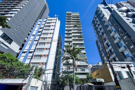 Apartamento para alugar com 85m², 2 quartos e 1 vaga Apartamento para alugar com 85m², 2 quartos e 1 vagaFachada
