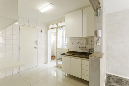 Apartamento para alugar com 80m², 2 quartos e 2 vagasCozinha