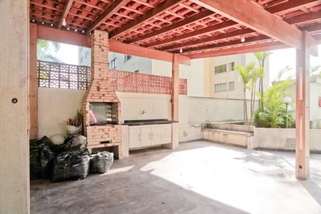 Apartamento para alugar com 60m², 2 quartos e 1 vaga Apartamento para alugar com 60m², 2 quartos e 1 vagaÁrea comum - Churrasqueira