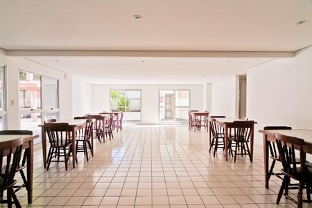 Apartamento para alugar com 60m², 2 quartos e 1 vaga Apartamento para alugar com 60m², 2 quartos e 1 vagaÁrea comum - Salão de festas
