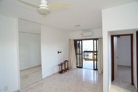 Sala de apartamento à venda com 1 quarto, 56m² em Barra da Tijuca, Rio de Janeiro