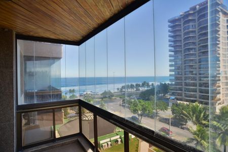 Varanda de apartamento à venda com 1 quarto, 56m² em Barra da Tijuca, Rio de Janeiro