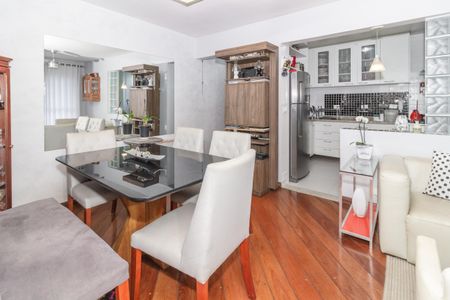 Apartamento à venda com 60m², 2 quartos e 1 vagaSala