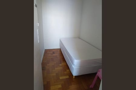 Apartamento à venda com 90m², 3 quartos e sem vaga Apartamento à venda com 90m², 3 quartos e sem vagaQuarto de Serviço