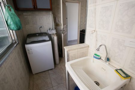 Apartamento à venda com 57m², 2 quartos e 1 vagaÁrea de Serviço