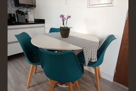 Apartamento à venda com 54m², 2 quartos e 2 vagasSala