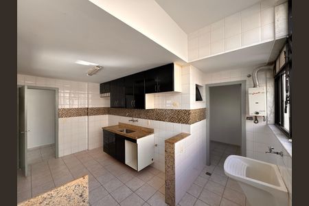 Apartamento para alugar com 187m², 2 quartos e 2 vagas Apartamento para alugar com 187m², 2 quartos e 2 vagasCozinha e Área de Serviço