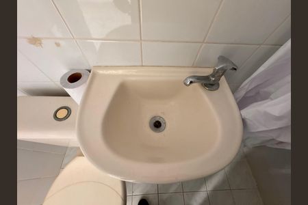 Apartamento para alugar com 187m², 2 quartos e 2 vagas Apartamento para alugar com 187m², 2 quartos e 2 vagasCozinha e Área de Serviço - Banheiro