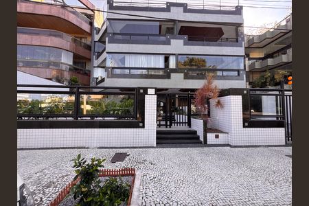 Apartamento para alugar com 187m², 2 quartos e 2 vagas Apartamento para alugar com 187m², 2 quartos e 2 vagasFachada