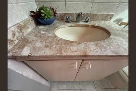 Apartamento para alugar com 187m², 2 quartos e 2 vagas Apartamento para alugar com 187m², 2 quartos e 2 vagasBanheiro Social