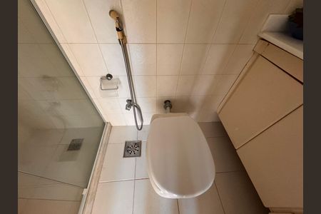Apartamento para alugar com 187m², 2 quartos e 2 vagas Apartamento para alugar com 187m², 2 quartos e 2 vagasBanheiro da Suíte