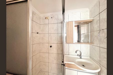 Banheiro de apartamento à venda com 2 quartos, 50m² em Vila Portugal, São Paulo