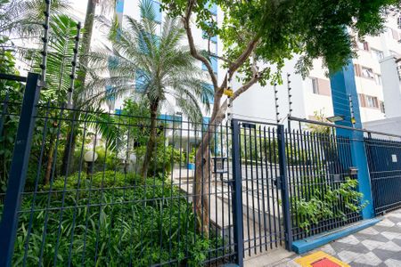 Apartamento à venda com 65m², 2 quartos e 1 vaga Apartamento à venda com 65m², 2 quartos e 1 vagaFachada