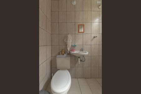 Casa à venda com 236m², 5 quartos e 2 vagasBanheiro de Serviço - Casa 1