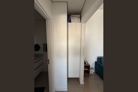 Banheiro social de apartamento para alugar com 1 quarto, 32m² em Santa Cecília, São Paulo