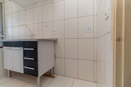 Cozinha de apartamento para alugar com 3 quartos, 56m² em Vila Ema, São Paulo