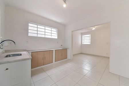 Casa para alugar com 350m², 5 quartos e 2 vagas Casa para alugar com 350m², 5 quartos e 2 vagasCozinha