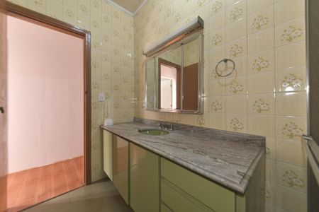 Casa para alugar com 350m², 5 quartos e 2 vagas Casa para alugar com 350m², 5 quartos e 2 vagasBanheiro 3 da Edícula