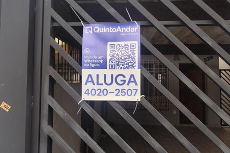 Casa para alugar com 350m², 5 quartos e 2 vagas Casa para alugar com 350m², 5 quartos e 2 vagasPlaca