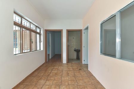 Casa para alugar com 350m², 5 quartos e 2 vagas Casa para alugar com 350m², 5 quartos e 2 vagasSala da Edícula