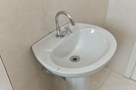 Casa para alugar com 350m², 5 quartos e 2 vagas Casa para alugar com 350m², 5 quartos e 2 vagasBanheiro Social