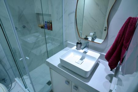 Apartamento à venda com 143m², 4 quartos e 2 vagas Apartamento à venda com 143m², 4 quartos e 2 vagasBanheiro Social